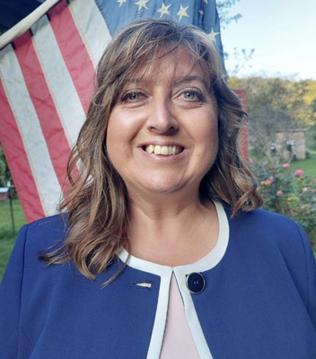 image of laura mcginnis